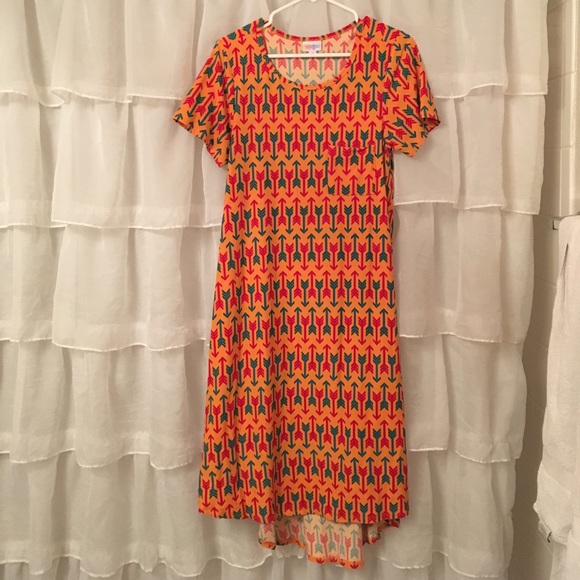 LuLaRoe Dresses & Skirts - Lularoe Carly Dress size S, NWOT🦄
