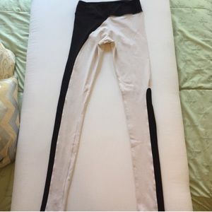 Jala black and white yoga leggings