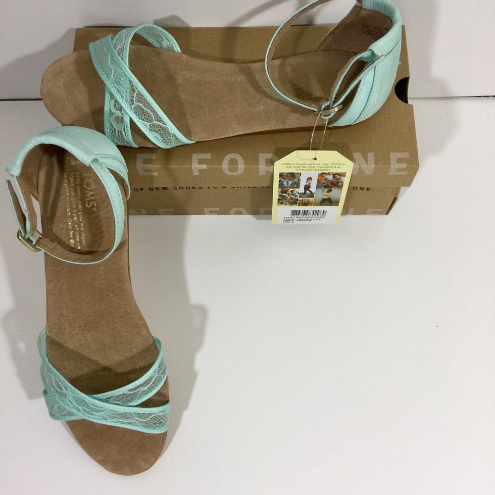TOMS Women's Light Blue Lace Correa Sandals