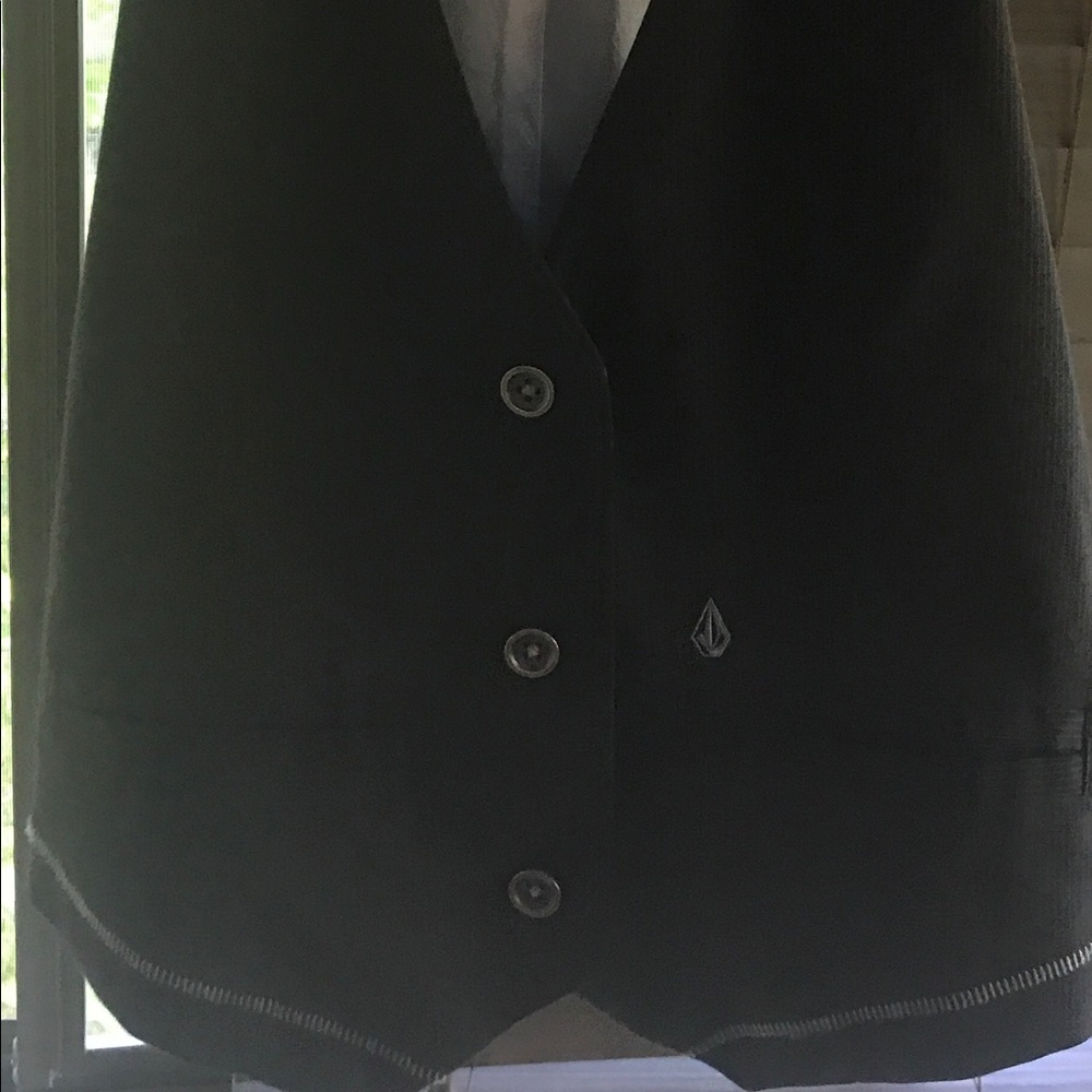 Volcom girlfriend vest