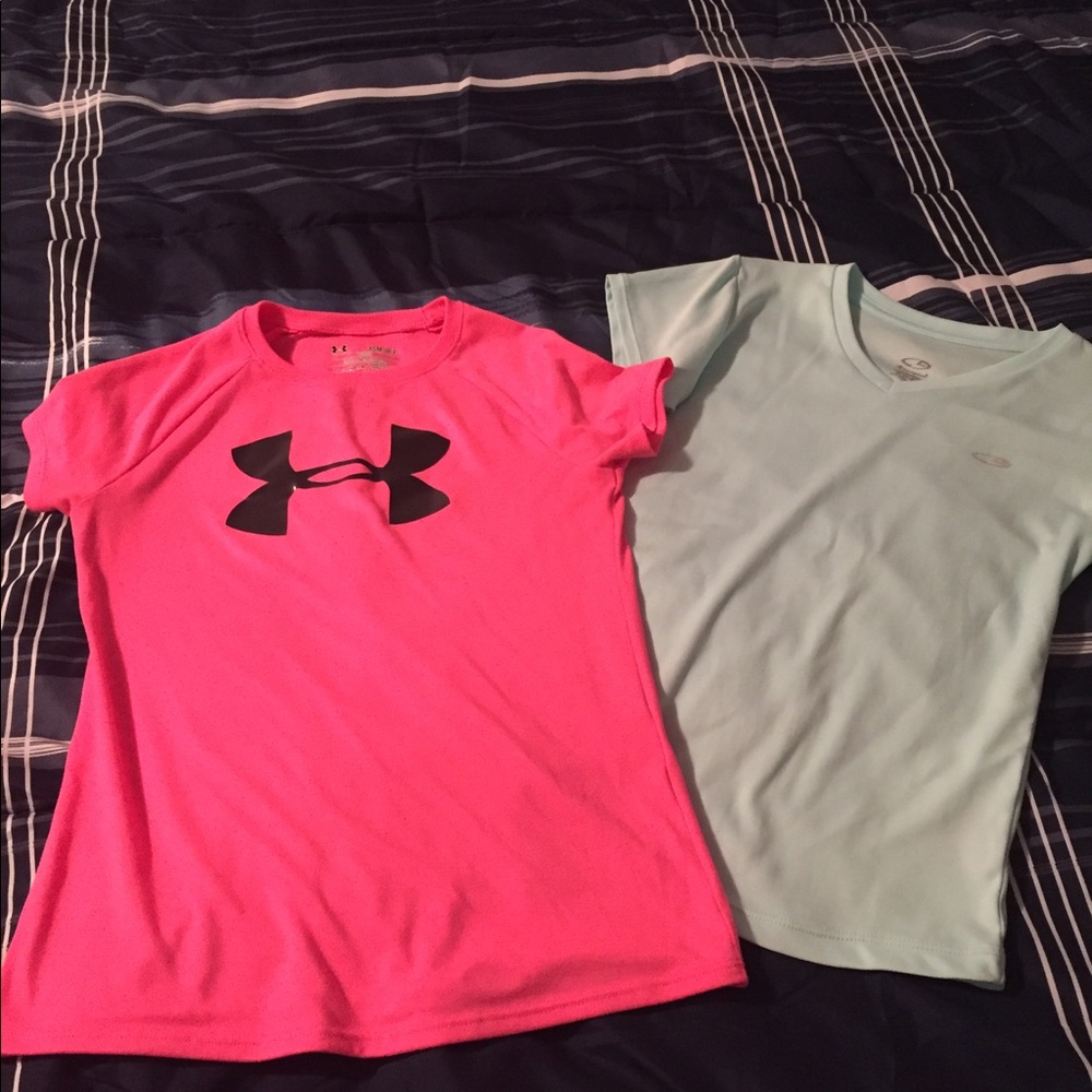 Girls exercise shirts 👚. Hardly worn
