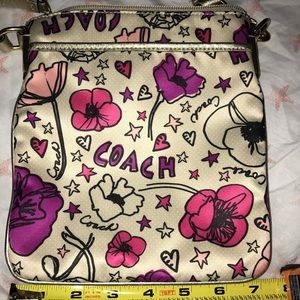 🌸🌼Original Coach Poppy Crossbody bag. 🌺 😍