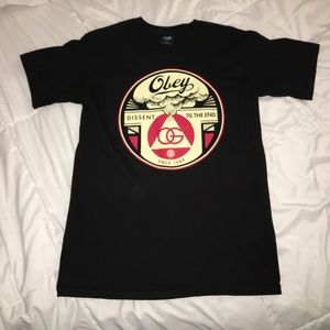 OBEY T-shirt