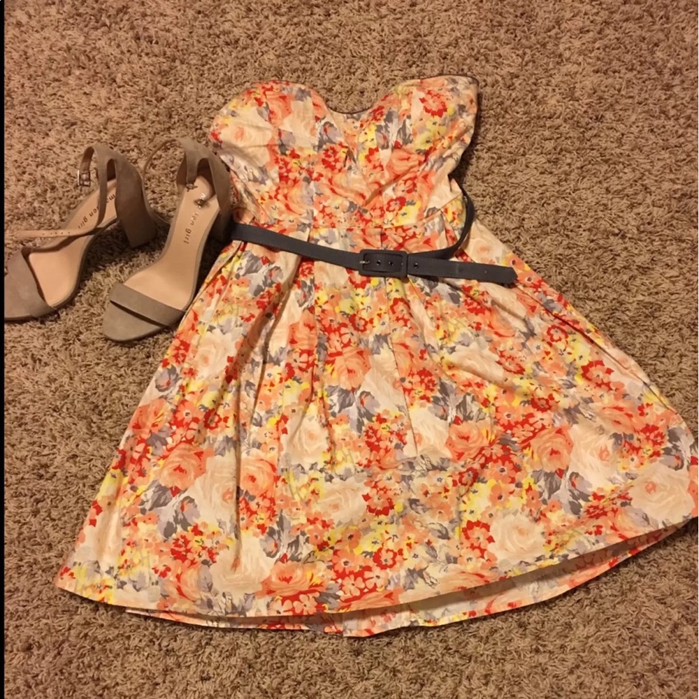 Floral mini dress size 7