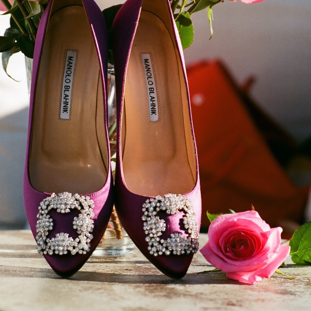 Manolo blahink hangisi flat    .