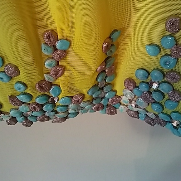 Dress - Picture 3 of 3