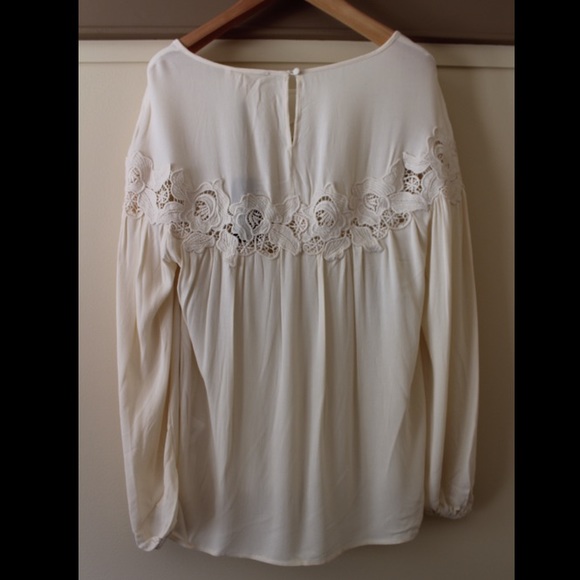 Ivory long sleeve Blouse - Picture 2 of 4