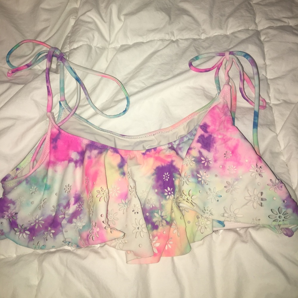 Victoria's Secret bathing suit top.