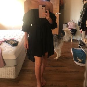 A black dress NEVER WORN brand new