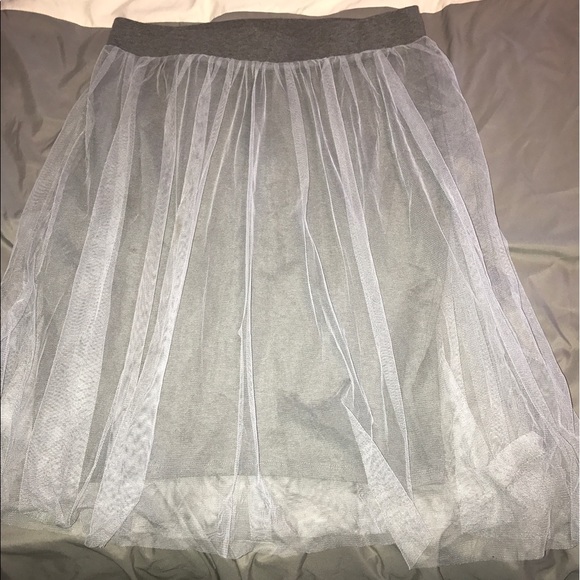 Torrid Gray Mesh Midi Skirt ▫️◽️◻️⬜️ - Picture 3 of 3