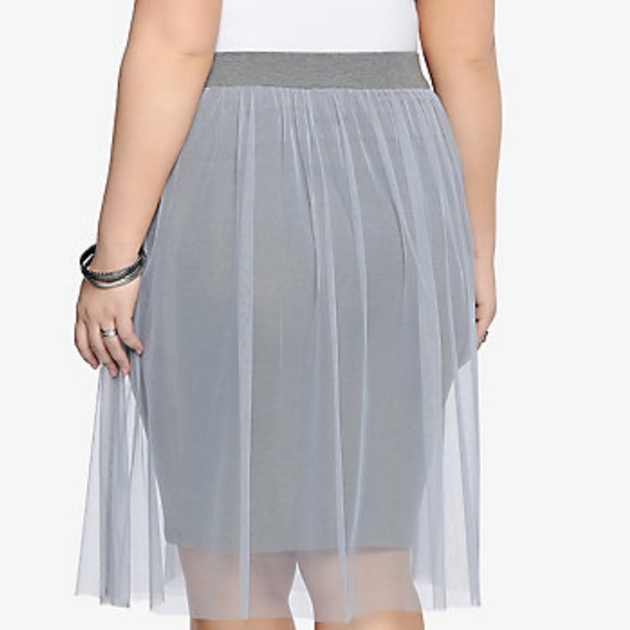 Torrid Gray Mesh Midi Skirt ▫️◽️◻️⬜️ - Picture 2 of 3
