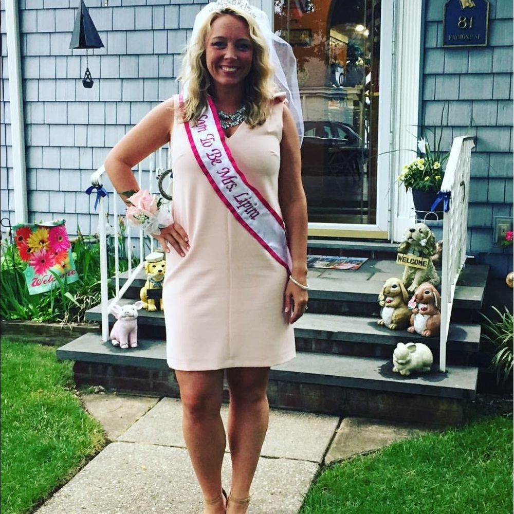 Donna Morgan Blush Dress w/ Sash 🎀