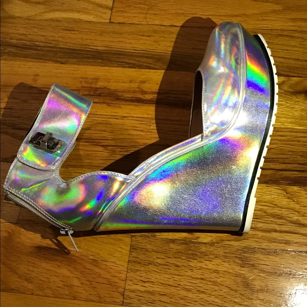 Holographic Wedges
