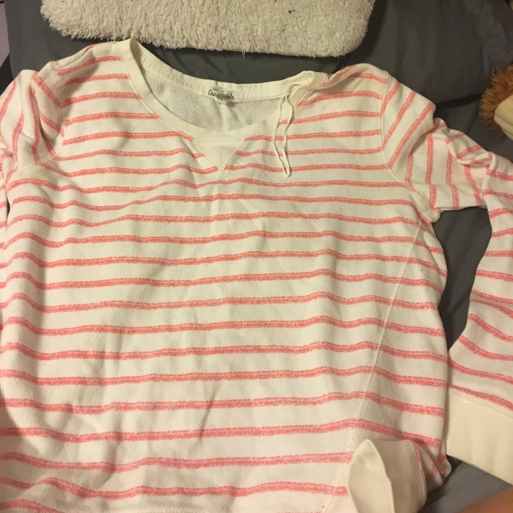 pink and white sweater