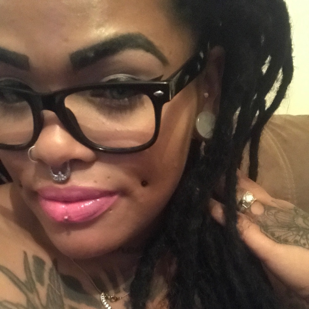 Meet your Posher, Ursula