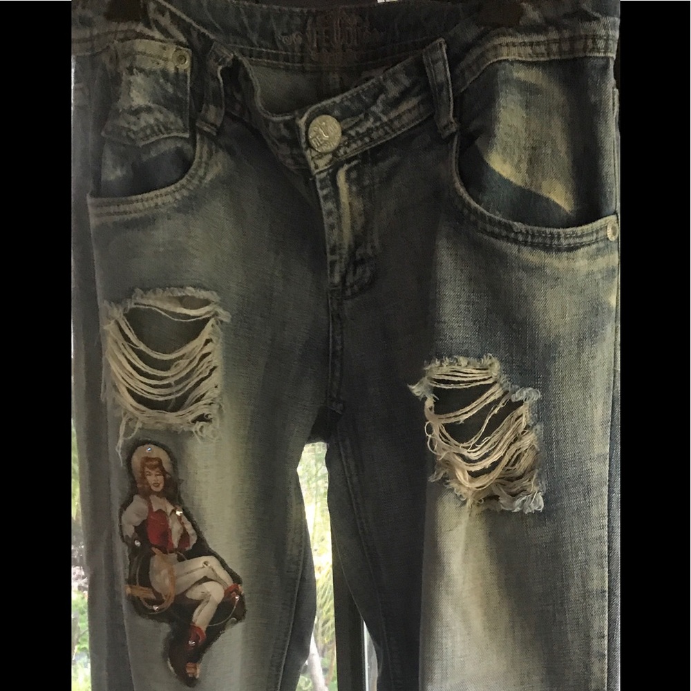 Revolt jean