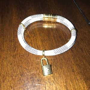 louis vuitton bracelet