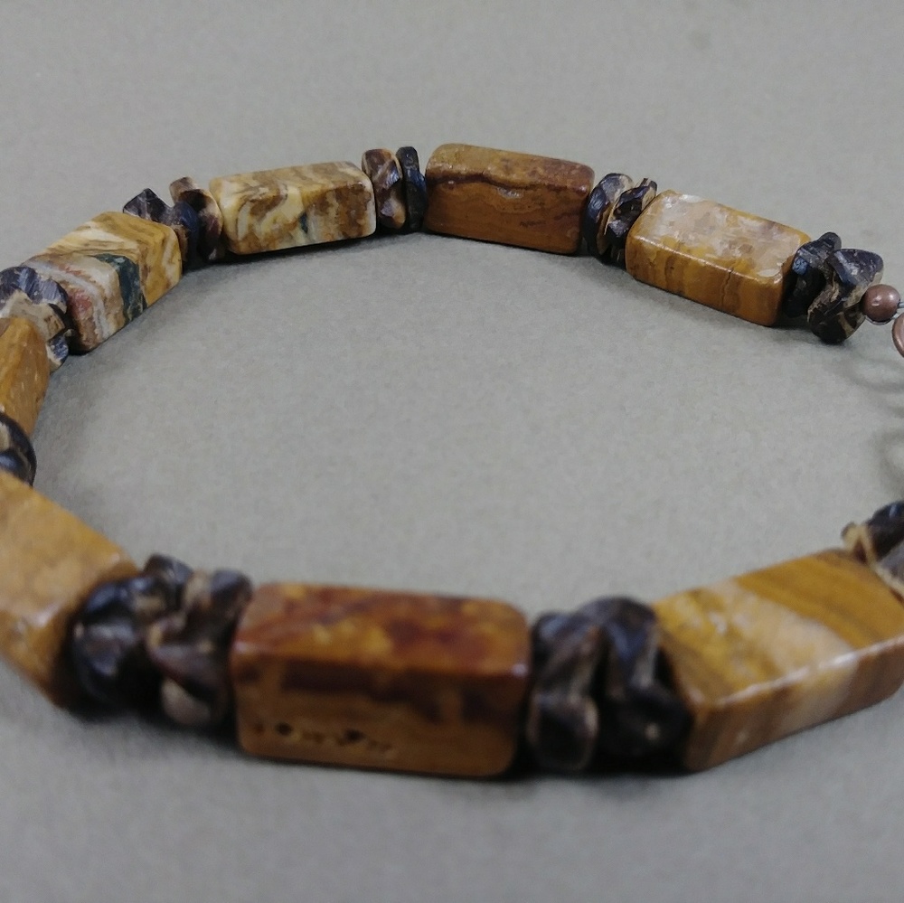 Unisex Italian Onyx & Coca Flower Bracelet