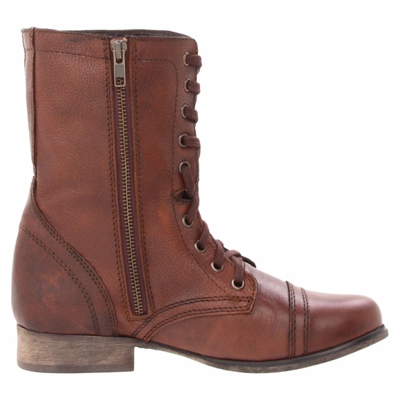 STEVE MADDEN TOOPA LACE UP BOOTS - Picture 2 of 3