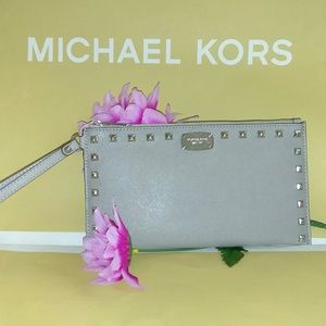 NWT Michael kors wallet / wristlet / clutch