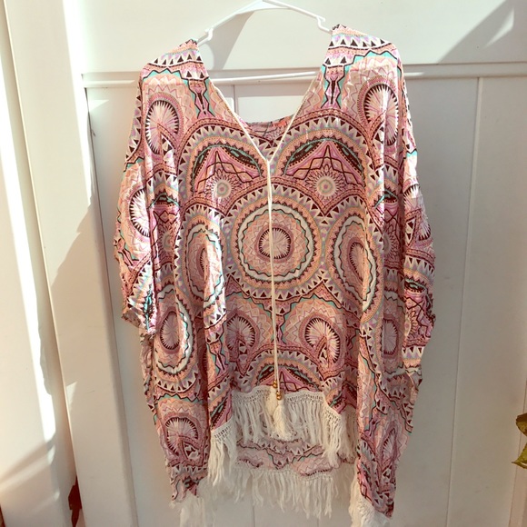 💕 LRG CHARLOTTE RUSSE COLORFUL COVER UP 💕 - Picture 1 of 2