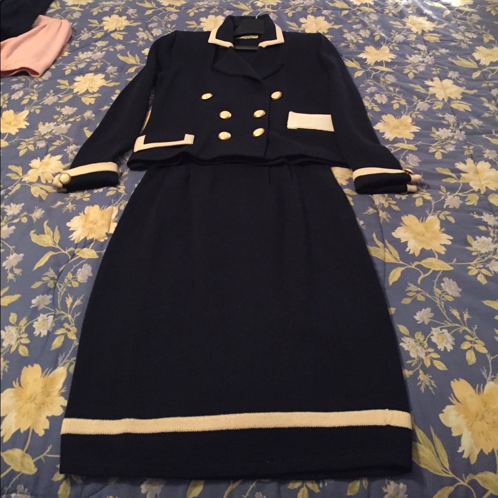 St. John, Marie Gray suit