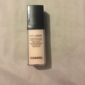 chanel eye concealer