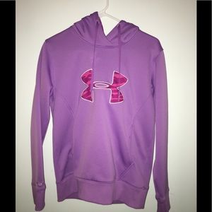 Under Armour sweatshirt