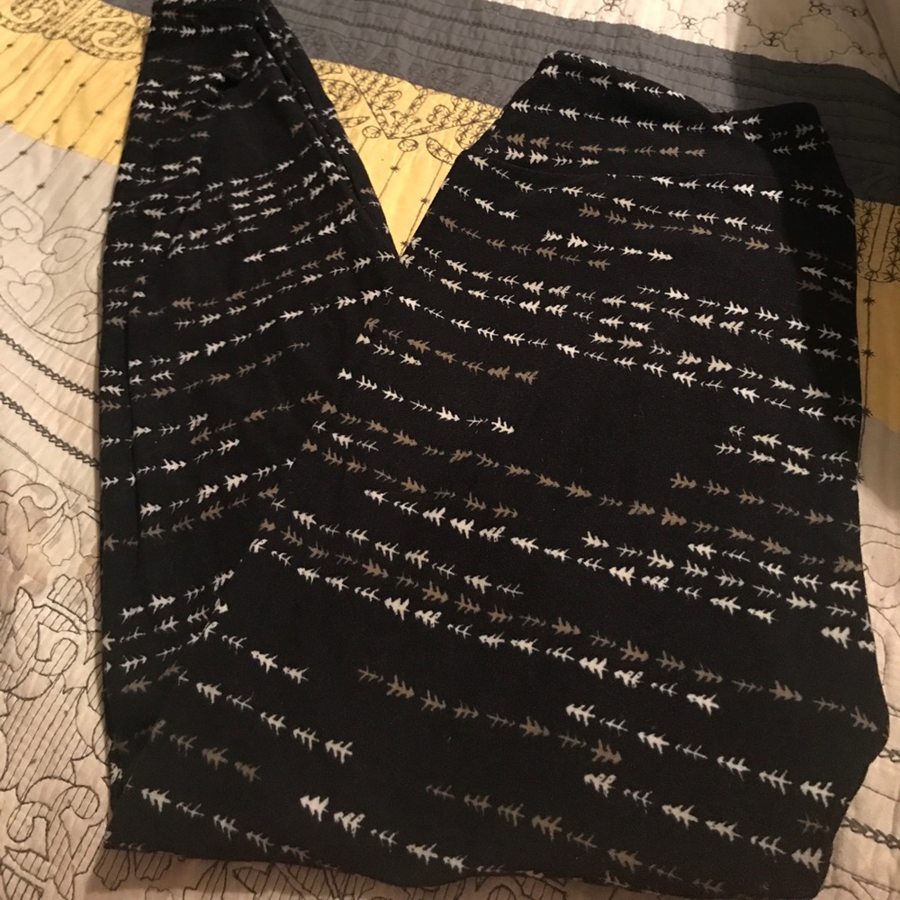 Tall and curvy lularoe leggings