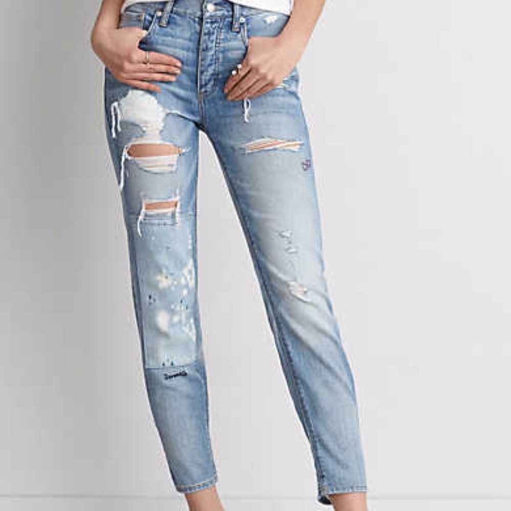 American Eagle Vintage Hi-Rise Jeans