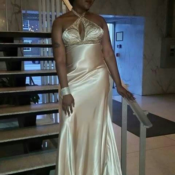 Formal dressing - Picture 3 of 3