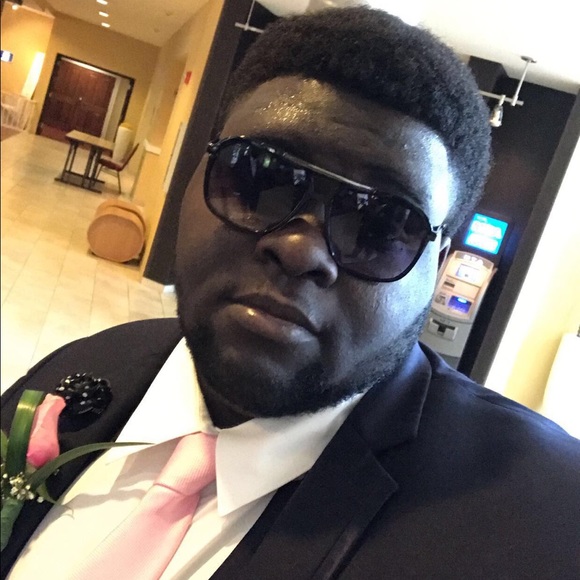 Meet your Posher, Ralph - Picture 1 of 1