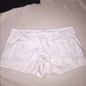 hollister shorts (size 1)