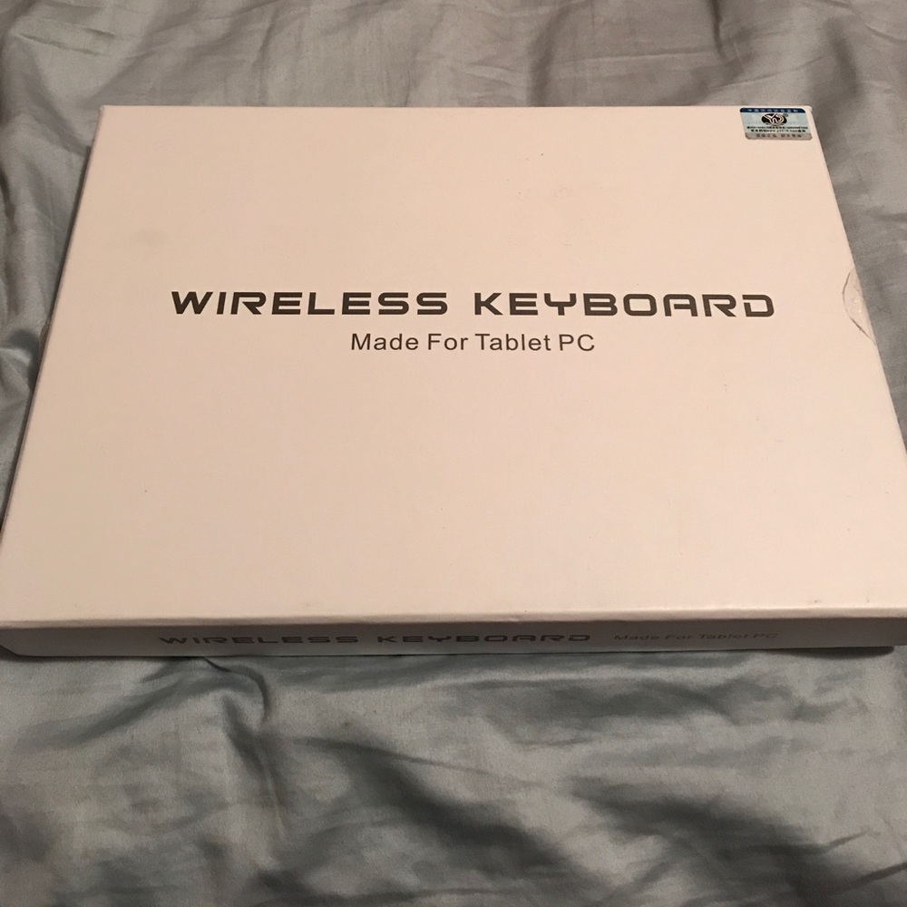 Keyboard for the IPAD AIR ONLY- BOUGHT ON AMAZON