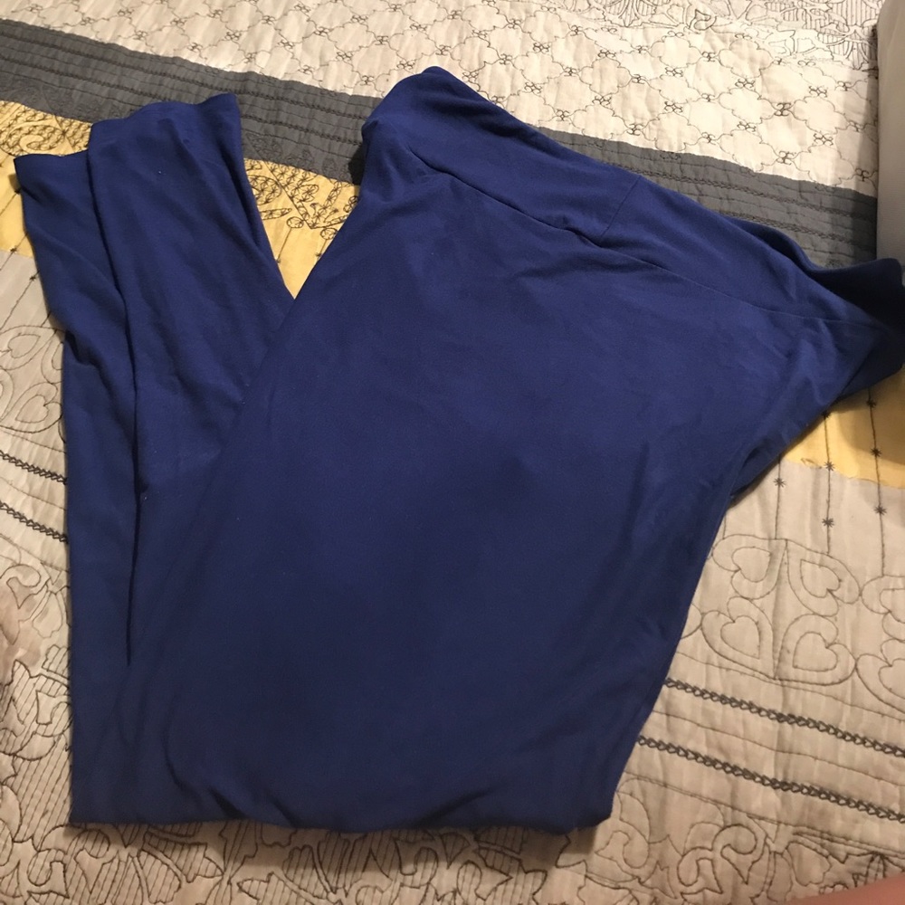 Tall and curvy lularoe leggings