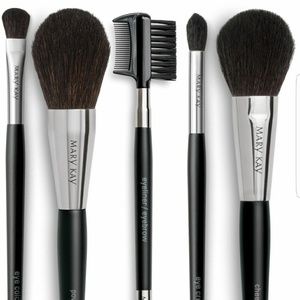 1 left! Mary Kay Makeup Brush Collection