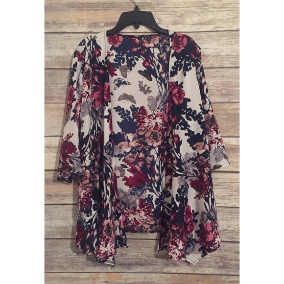 Floral Kimono! - Picture 2 of 2