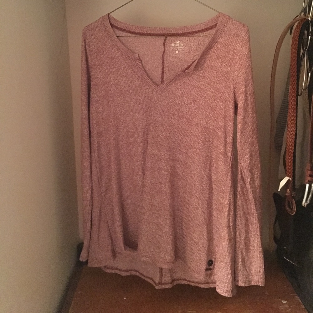 Red and white spotted hollister shirt!!