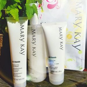 Satin Hands Pampering Set (fragrance free)🌿