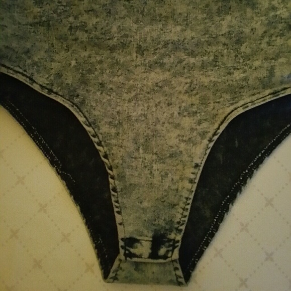 Acid Wash Cutout Bodysuit - Picture 5 of 5