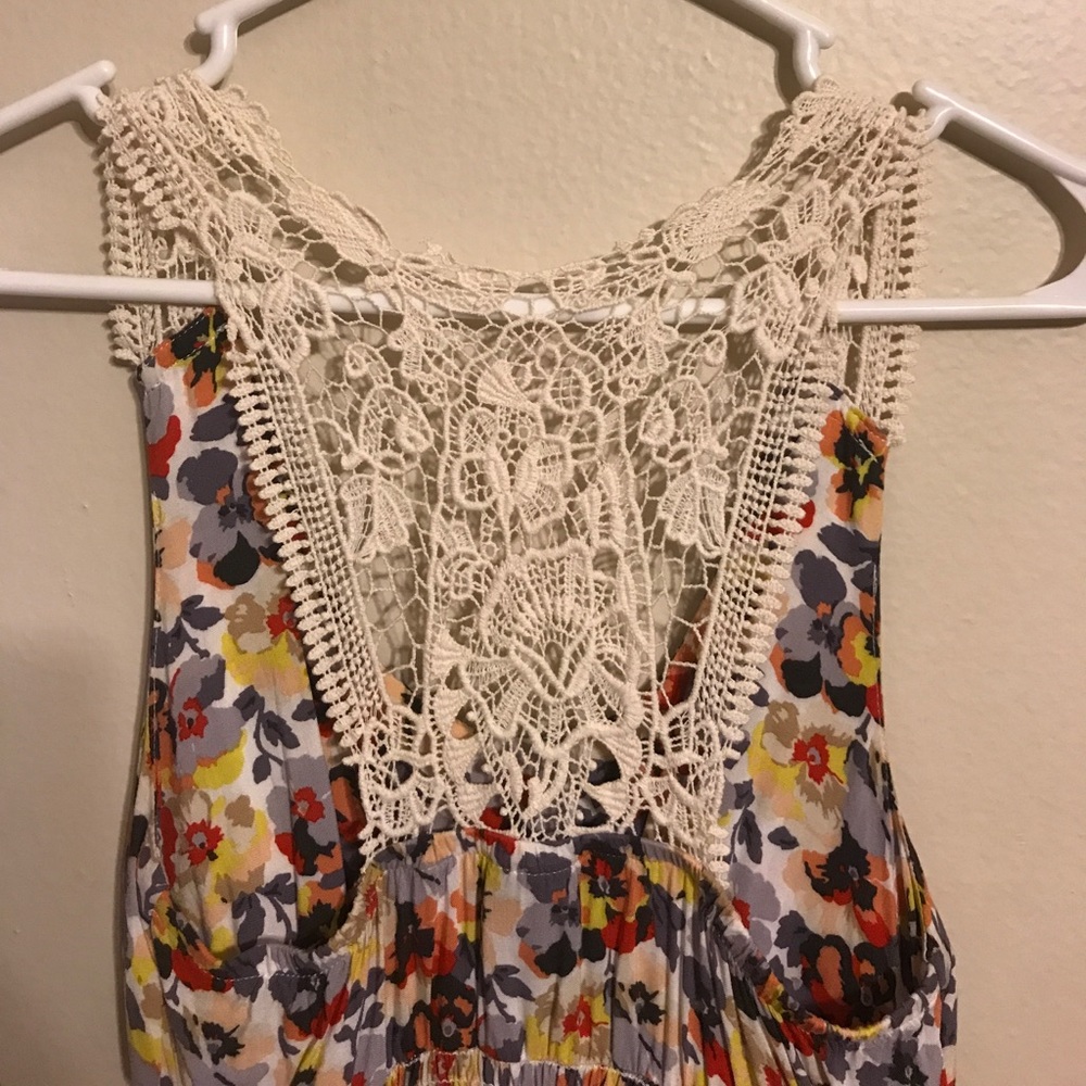 Pattern Dress - Picture 2 of 2
