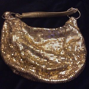 GOLD VINTAGE HANDBAG