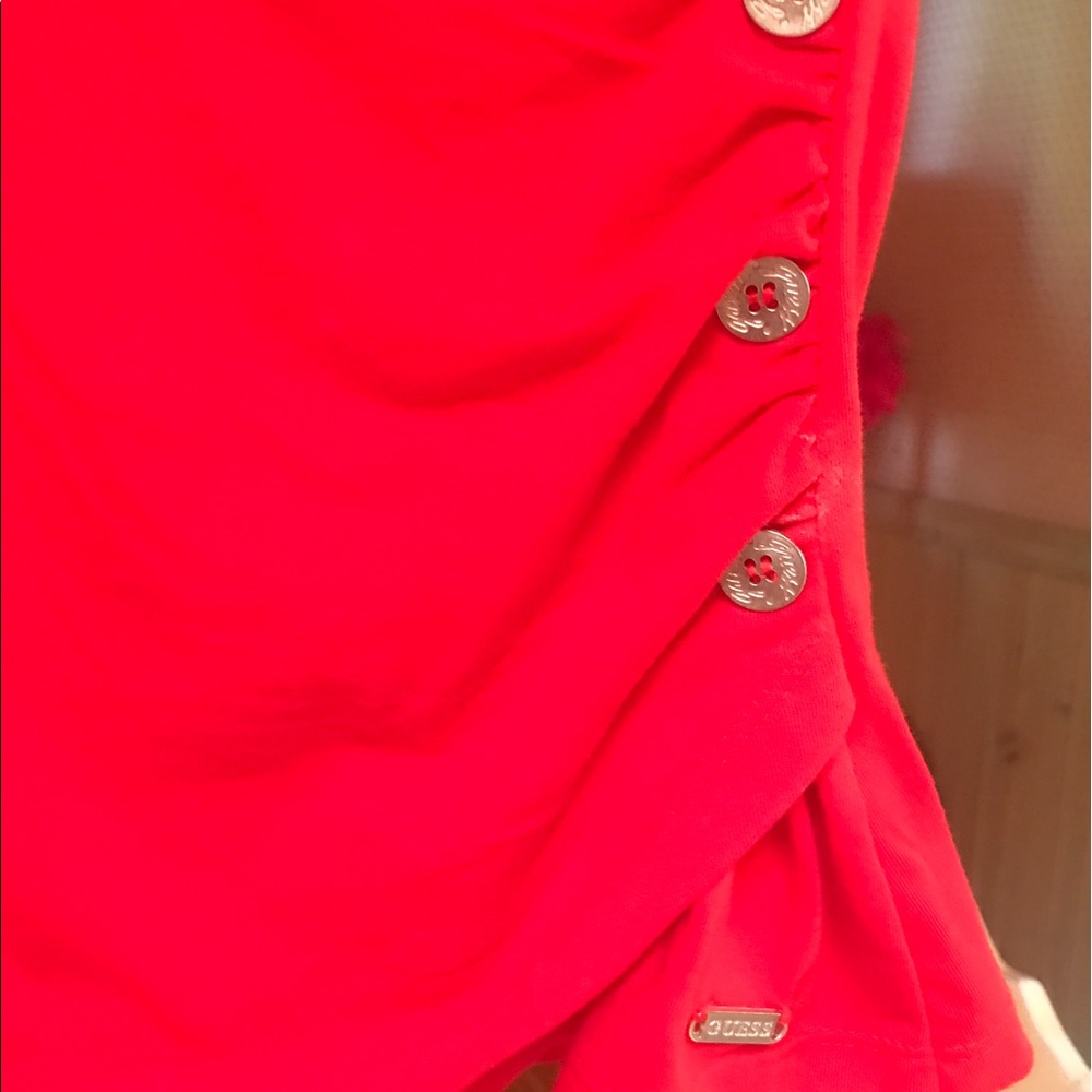 Lowcut top