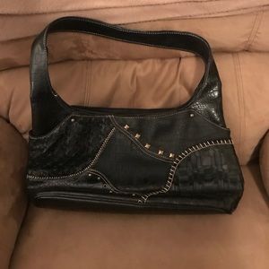 Stylish black faux leather shoulder bag!