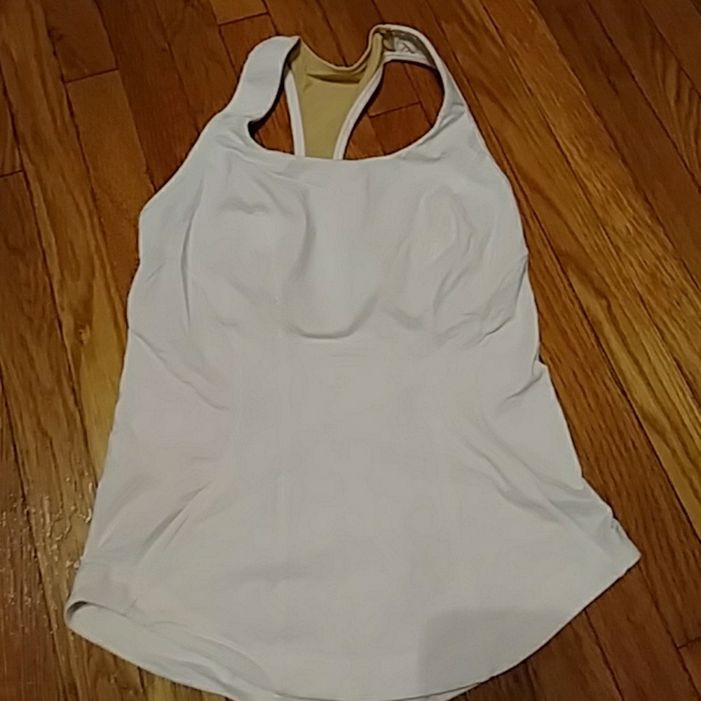 Lululemon workout tank