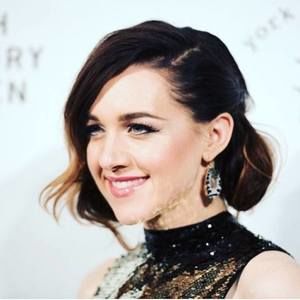 Meet your Posher, Lena