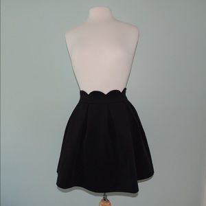 Francesca's Black Pleated Skirt