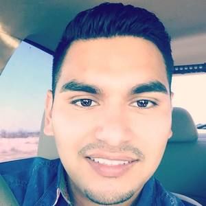 Meet your Posher, Esteban