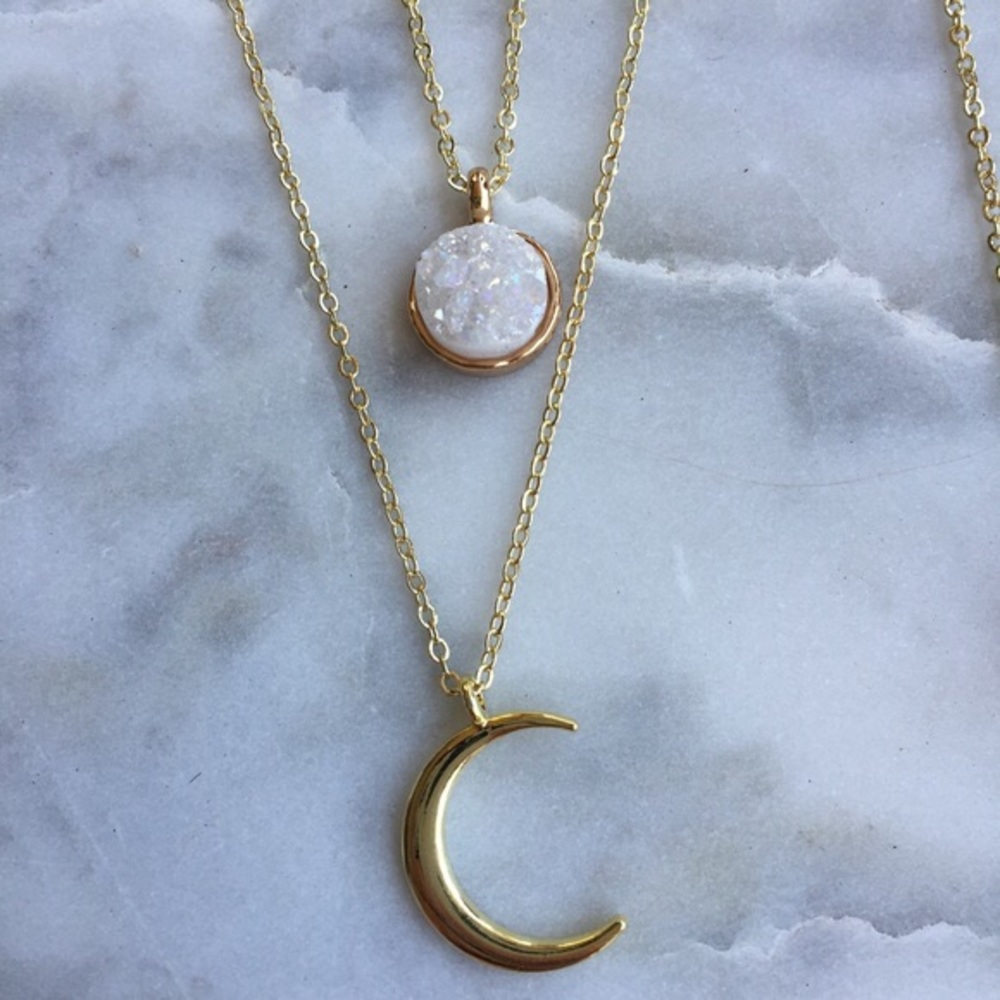□Layered Druzy Moon Necklace - Picture 4 of 4