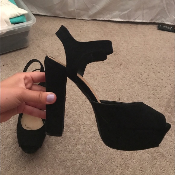 Shoes - Target Black Platform Heels 6.5